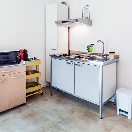 Easy Flat Vezia, Indipendent Entrance, Free Parking Apartment Lugano Bagian luar foto