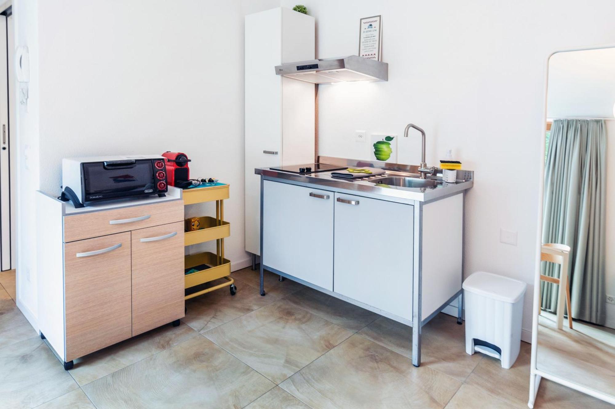 Easy Flat Vezia, Indipendent Entrance, Free Parking Apartment Lugano Bagian luar foto